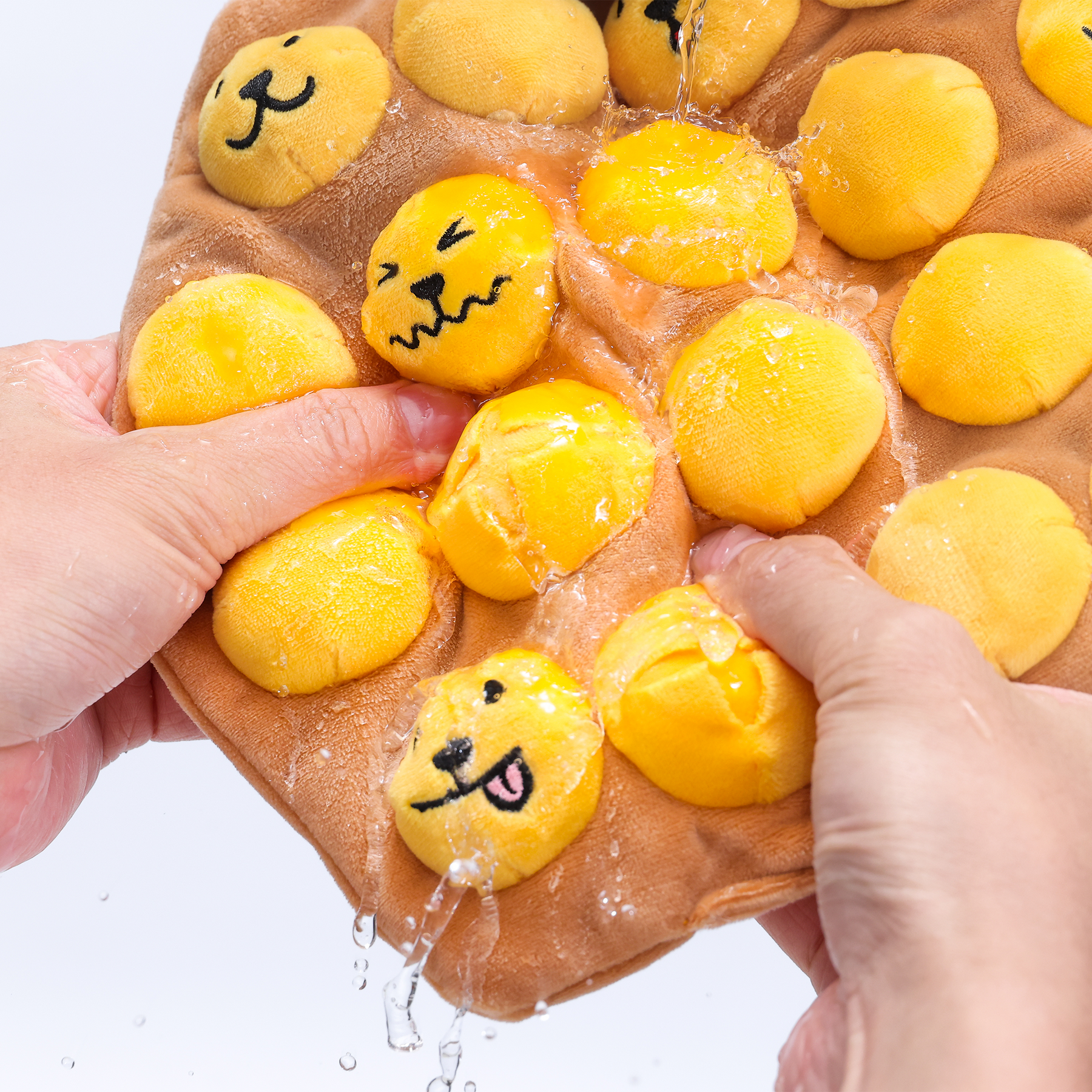 Woof_雞蛋仔/格仔餅二合一藏食寵物毛絨玩具